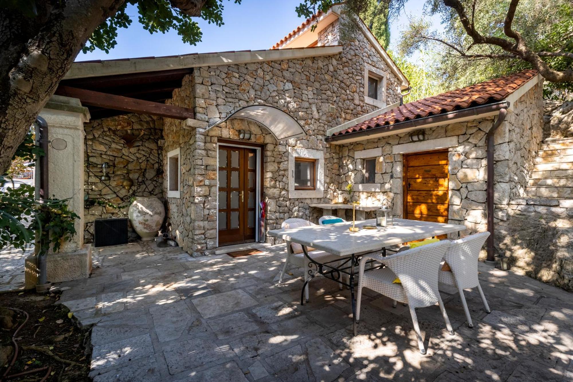 Stone House Retreat Villa Mali Lošinj Exteriör bild